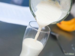 Изображение с названием Make Banana Milk Step 7