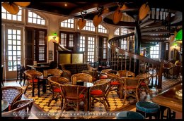 Лонг Бар, Long bar, Отель Раффлз, Raffles Hotel, Сингапур, Singapore