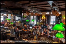 Лонг Бар, Long bar, Отель Раффлз, Raffles Hotel, Сингапур, Singapore Лонг Бар, Long bar, Отель Раффлз, Raffles Hotel, Сингапур, Singapore